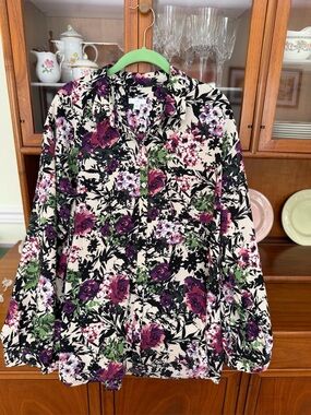 J Jill size Large Floral Button-Front Women’s Blouse - Cream w Purple & Green